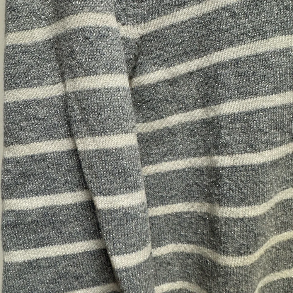 Old Navy‎ Silver and White Striped Top